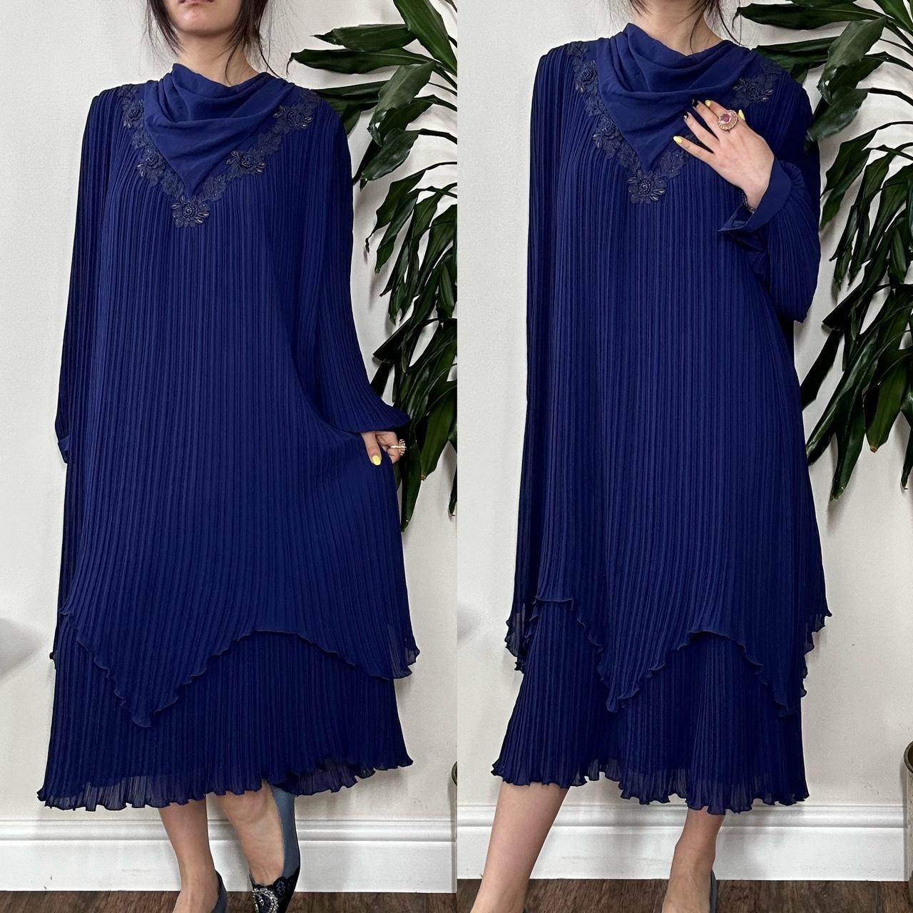 Gorgeous 80s navy ankle length long sleeve cape gown - OneCatBoutique