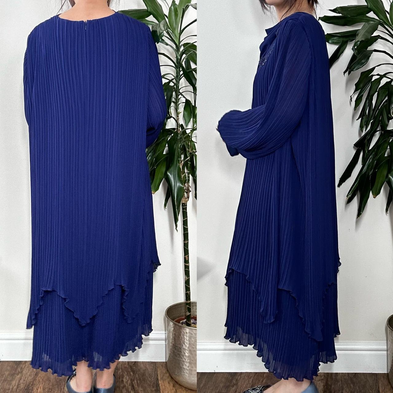 Gorgeous 80s navy ankle length long sleeve cape gown - OneCatBoutique