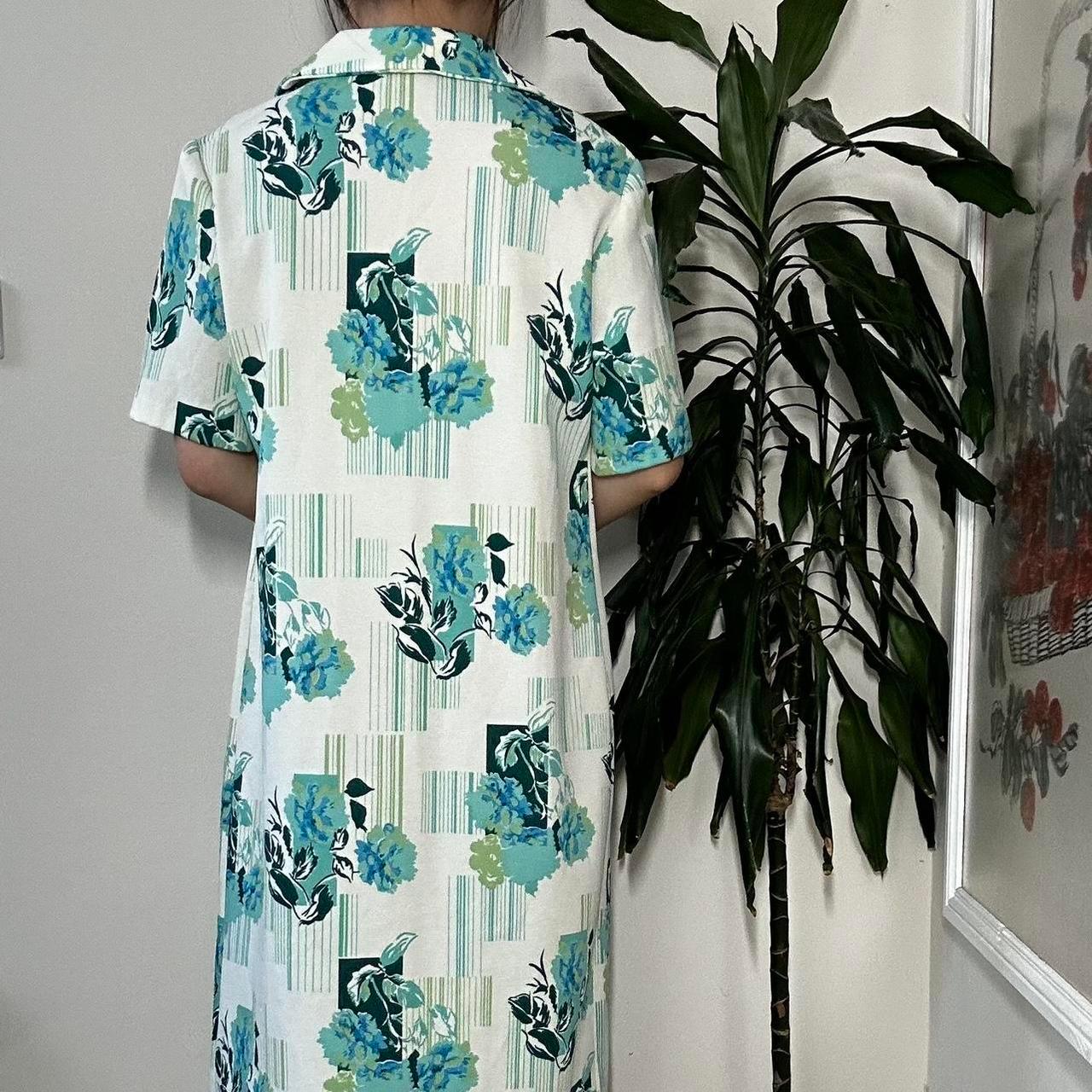 Vintage 60s Retro Blossom Shirt Dress - OneCatBoutique