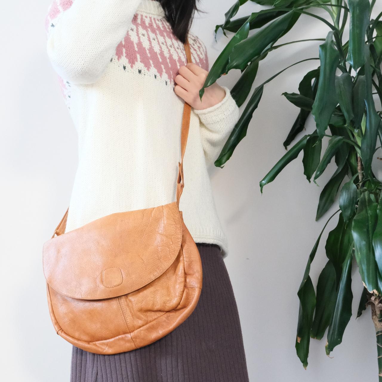 Vintage 1990s Kuhlein brown leather messenger saddle bag - OneCatBoutique