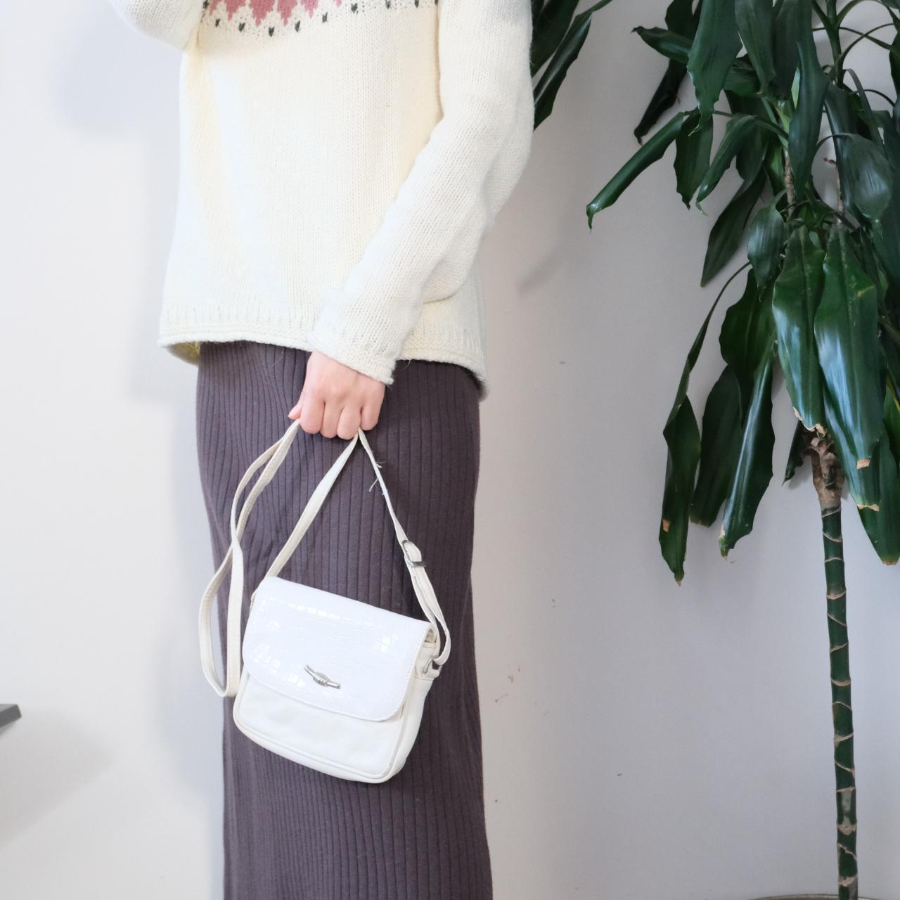 Vintage 1990s white leather croc embossed shoulder bag - OneCatBoutique