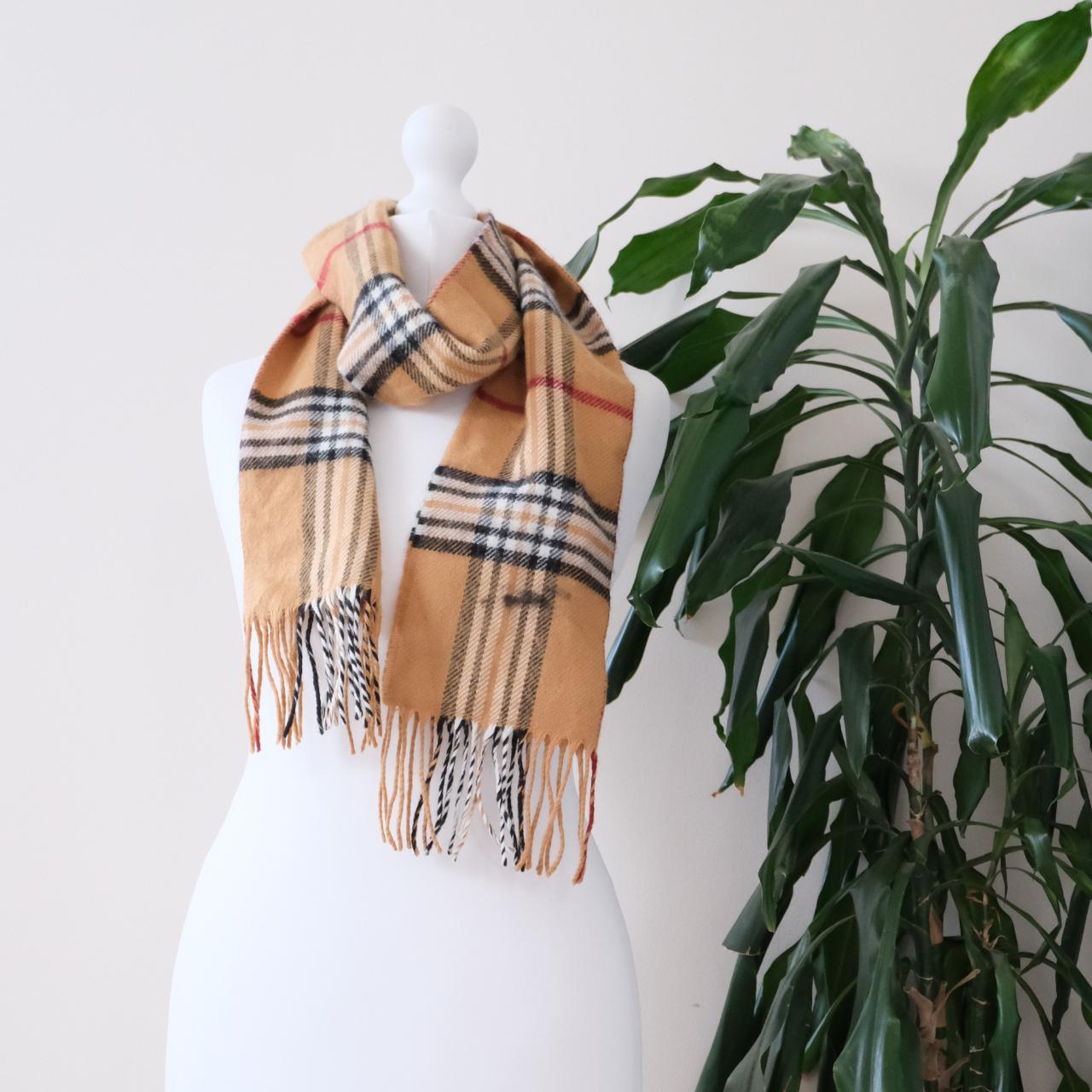 Vintage C&A beige check scarf - OneCatBoutique