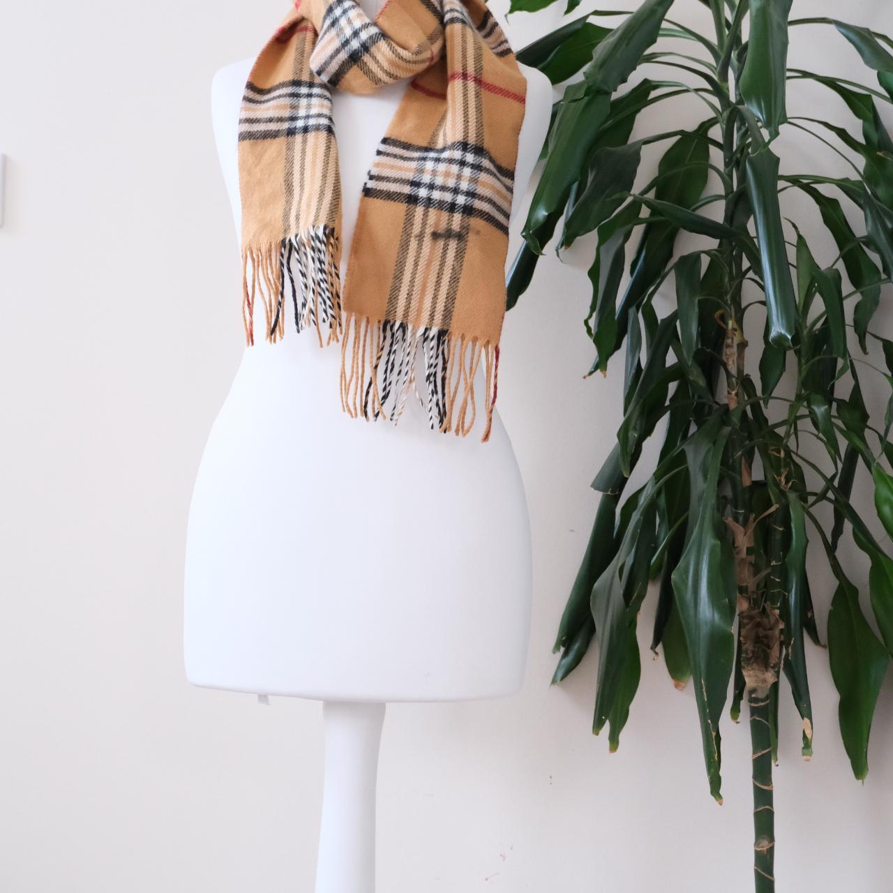 Vintage C&A beige check scarf - OneCatBoutique