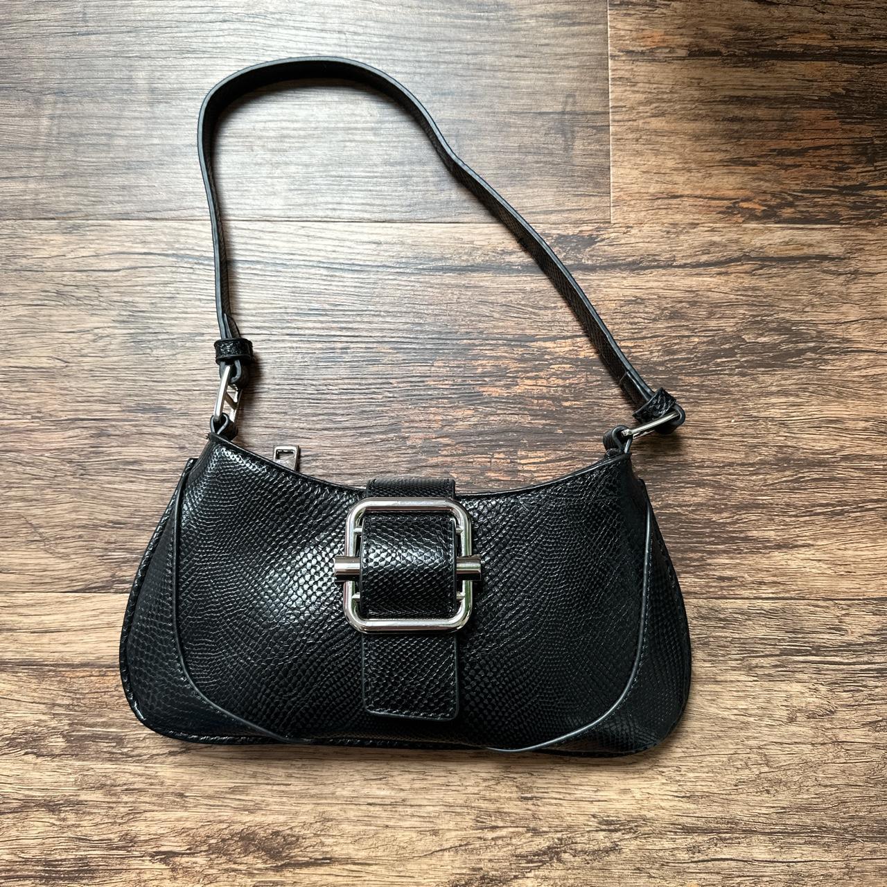 Y2K black vegan leather shoulder baguette bag - OneCatBoutique